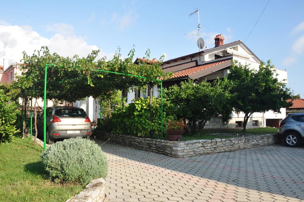 Franko Apartmani Zambratija (Istria) Exterior foto