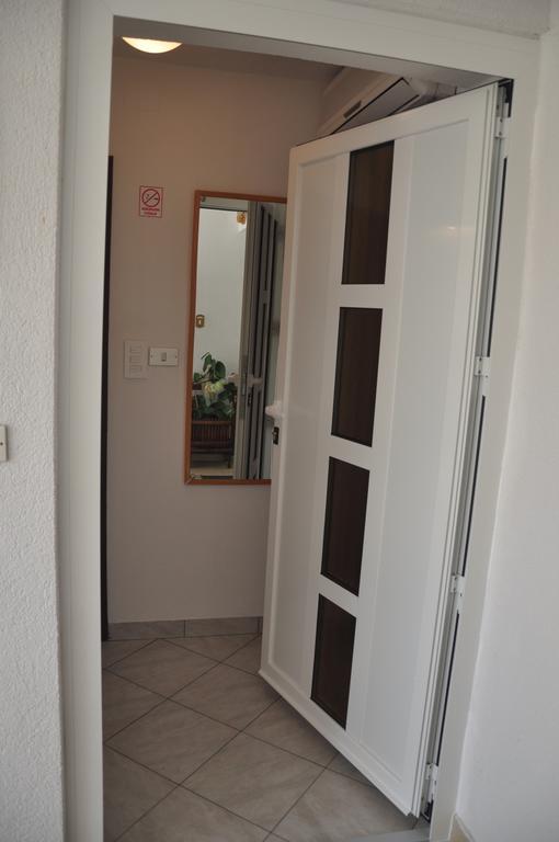 Franko Apartmani Zambratija (Istria) Exterior foto